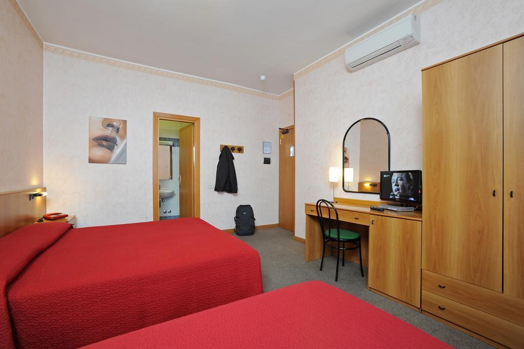 Tuscia Hotel فِتيربو الغرفة الصورة